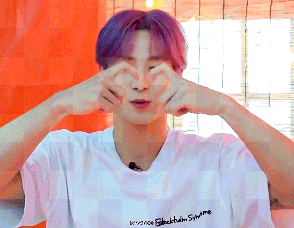 뉴이스트 백호 진짜루 기여운데 | 인스티즈