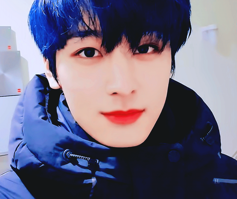 암만봐도 더보이즈 영훈은 황태자고 주연은 반란군이야 | 인스티즈