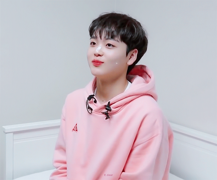 안냥하세요 송형준 🐷아기대지단🐷 입니다 | 인스티즈