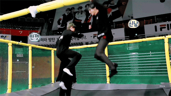 방탄 모르는사람이 봐도 형동생라인 구분이 확실한 짤 | 인스티즈