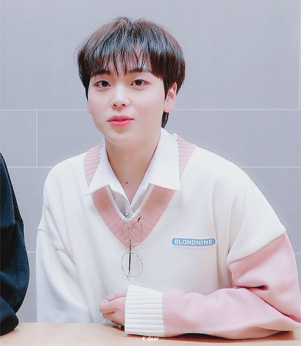 안냥하세요 송형준 🐷아기대지단🐷 입니다 | 인스티즈