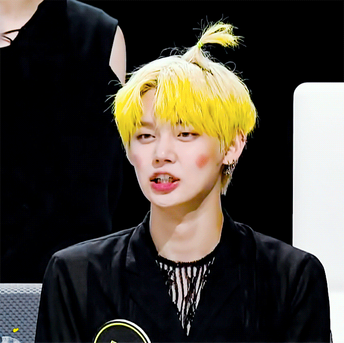 파워무쌍 입술두툼 남자 아이돌 | 인스티즈