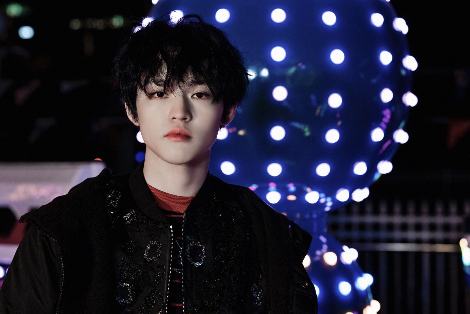 스엠에 들어와서 루키즈가 되고 싶었던 두명은 바로 1년도 안되서 데뷔를 하게됩니다... | 인스티즈