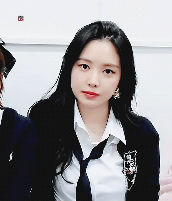 손나은 이 짤 완전 전교일등+학생회장+춤동아리 회장 재질 | 인스티즈