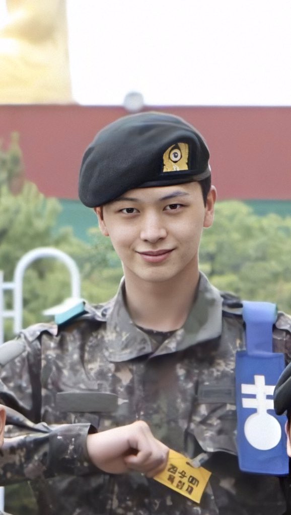 육성재 영화 찍어?🎬 | 인스티즈