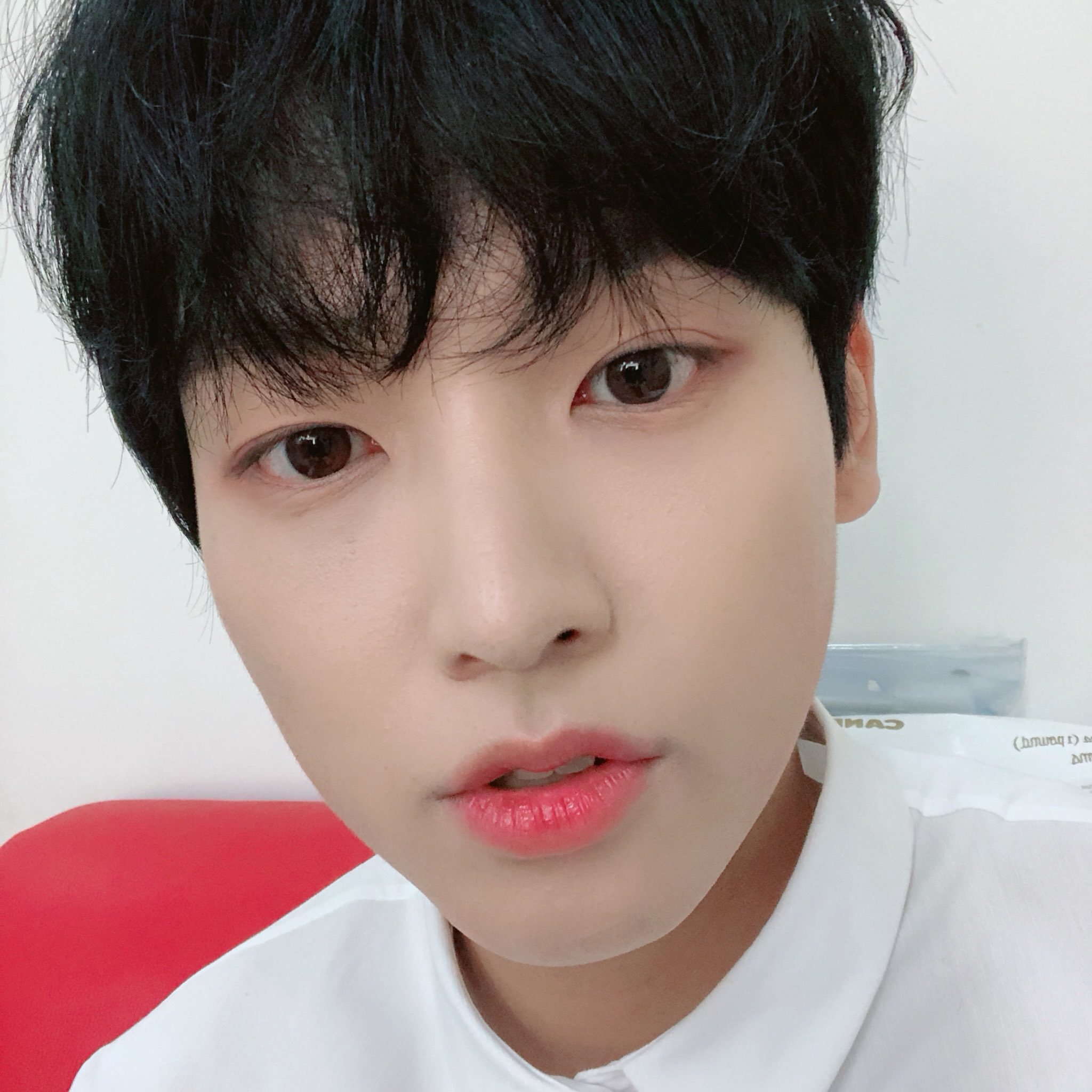 김인성 정말 내취향 다 때려박음 | 인스티즈