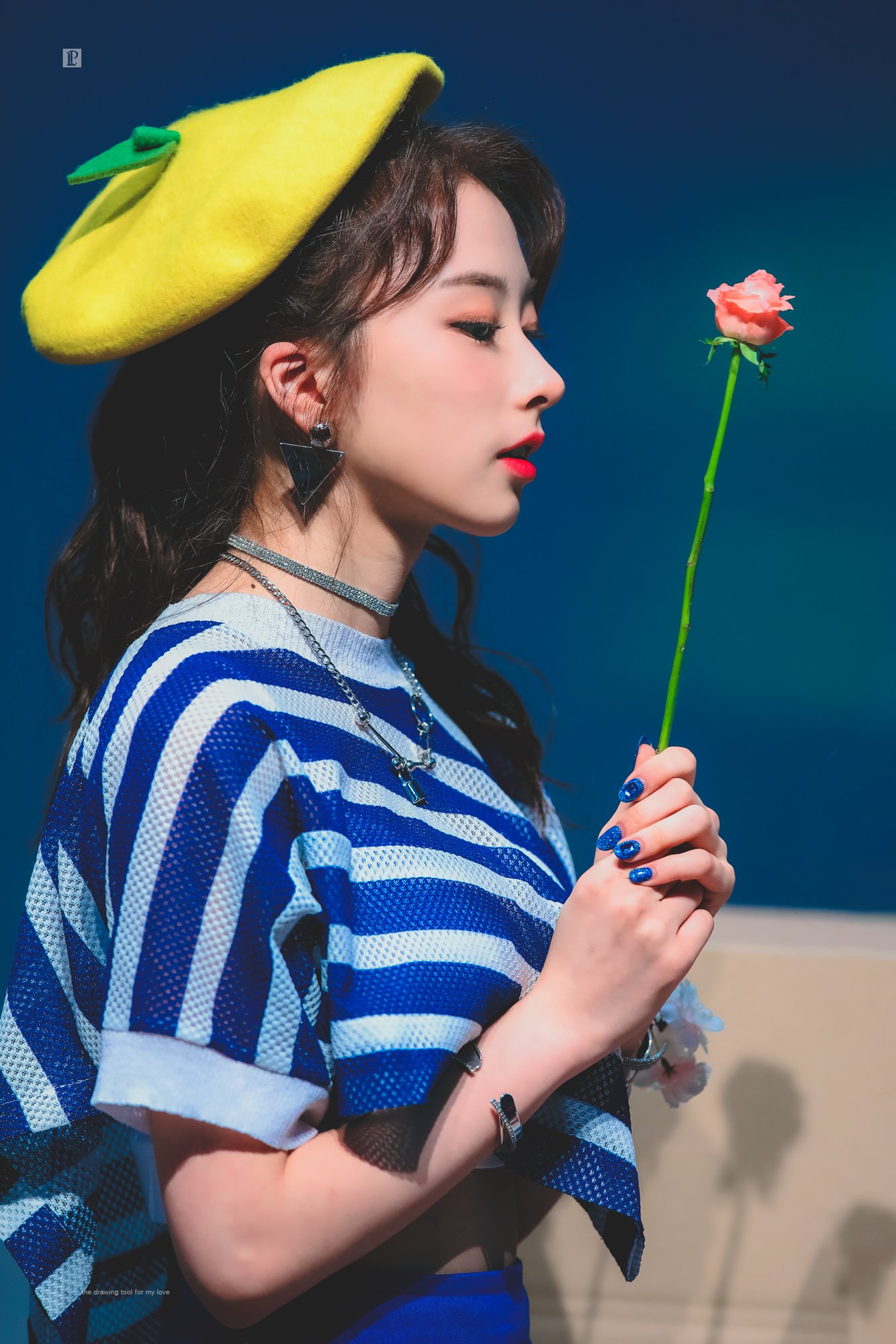 [잡담] 새로 입덕한 최애 너무 이쁘당... ㅈㅇ 로켓펀치 윤경 | 인스티즈