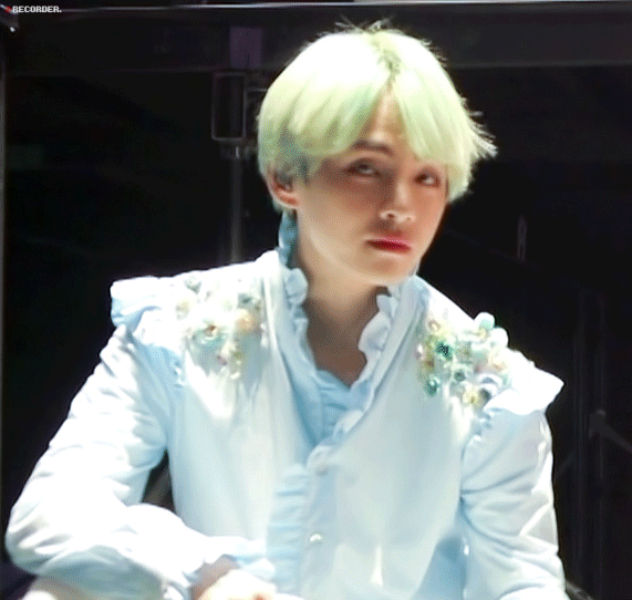 🗣🗣🗣🗣 방탄 팬만 들어와 선물 줄게 ㅇㅇ | 인스티즈