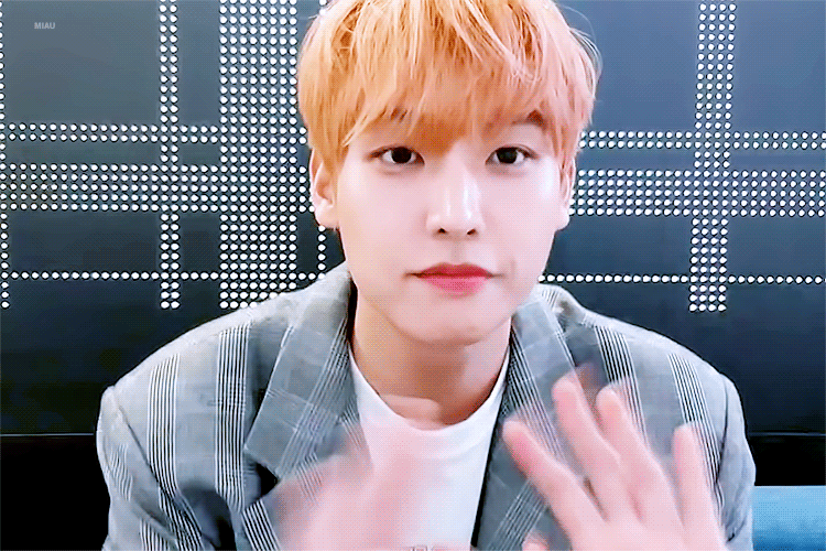 아 근데 지금 생각해보니까 나 아직 인성이 교정기한테 작별인사 못했거든 | 인스티즈