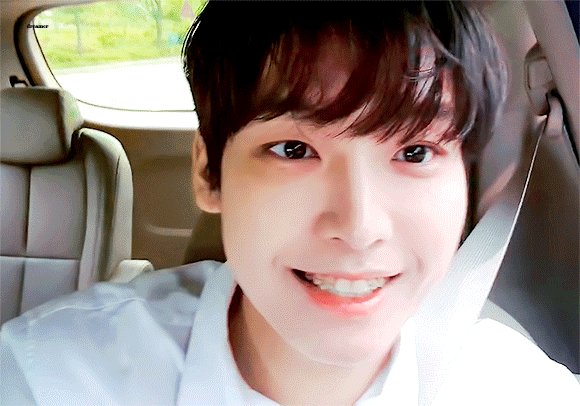 아 근데 지금 생각해보니까 나 아직 인성이 교정기한테 작별인사 못했거든 | 인스티즈