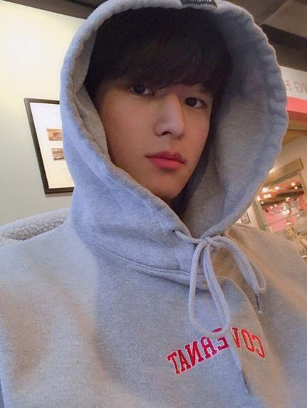 더보이즈 주연 셀카 변천사 ㅋㅋㅋㅋㅋㅋㅋㅋ | 인스티즈