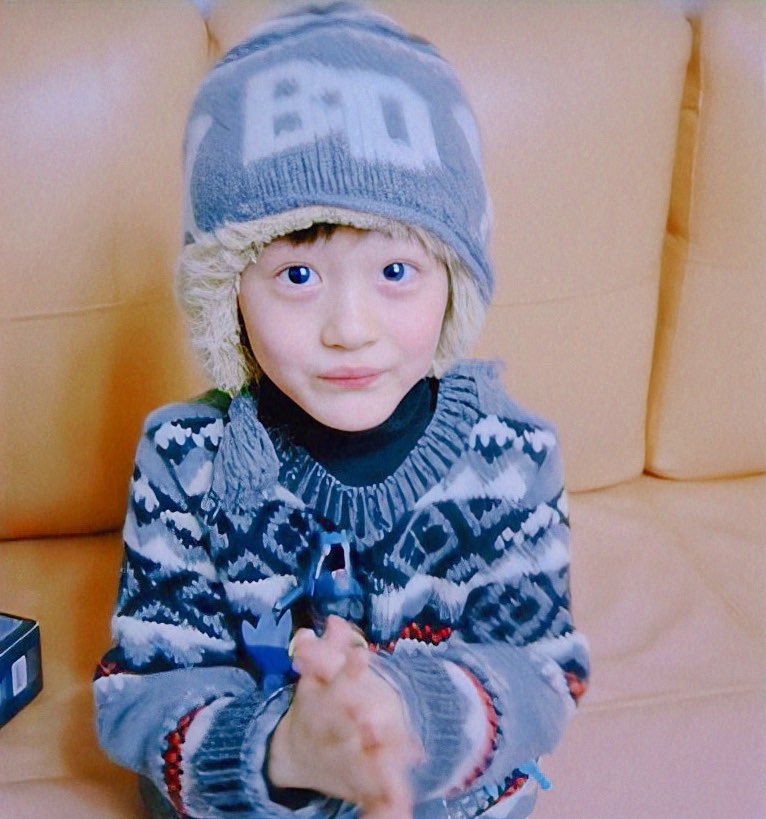 진짜 과사 많은 아이돌 top3에 들어갈듯,,, | 인스티즈