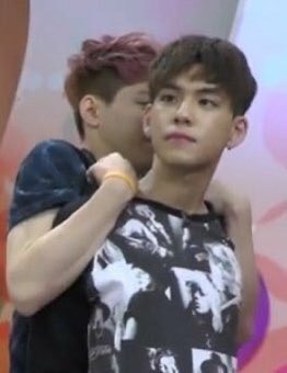 아 데이식스 이 짤 진심 아무 상황 없었다는거 왜 웃기짘ㅋㅋㅋㅋㅋㅋ | 인스티즈