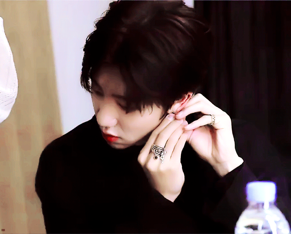 오전 4시 46분... 우리 왕자님이 보고 싶은 시간... | 인스티즈