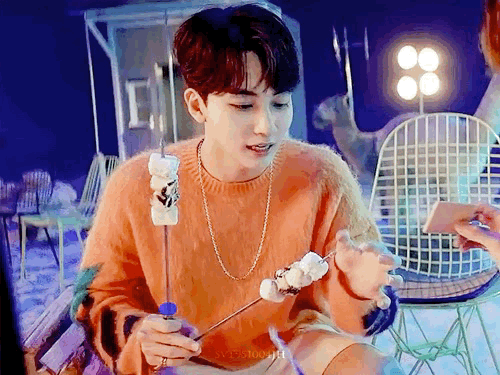 남돌 중에 보기 드문 미성 + 미성이랑 개 잘 어울리는 외모 = ㄹㅇ 천상 | 인스티즈