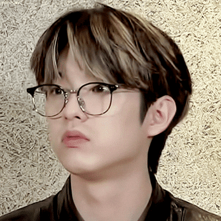 너드미가 흐르다 못해 넘치는 애 찾으면 그냥 얘 사진이나 영상 보면 됨 | 인스티즈