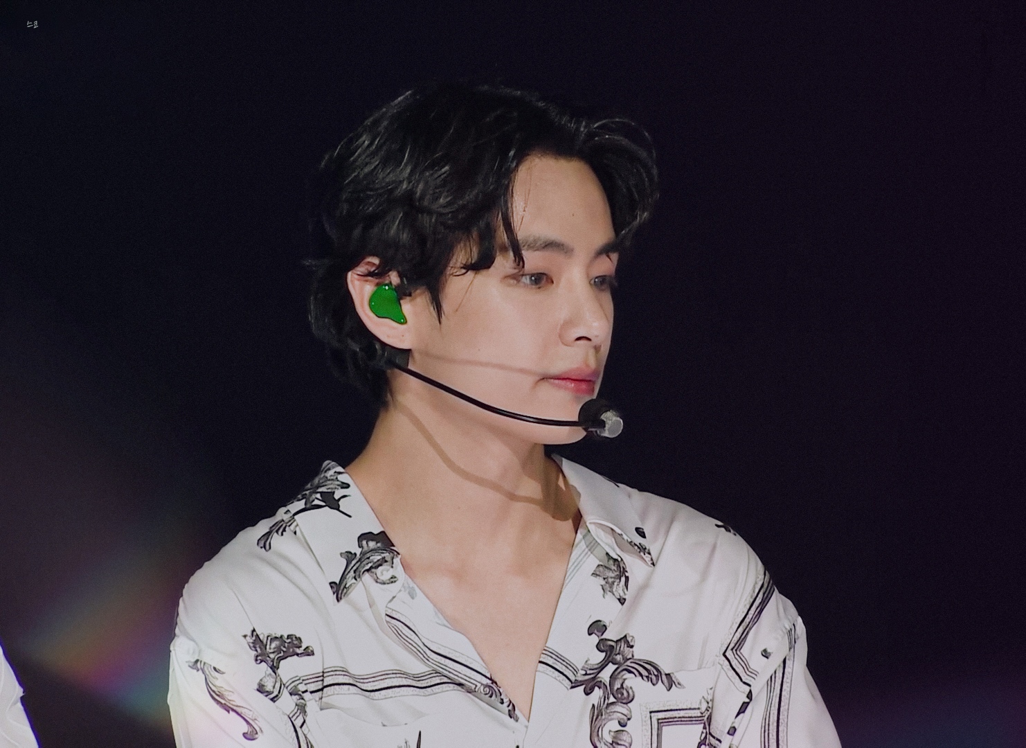 🗣🗣🗣🗣 방탄 팬만 들어와 선물 줄게 ㅇㅇ | 인스티즈