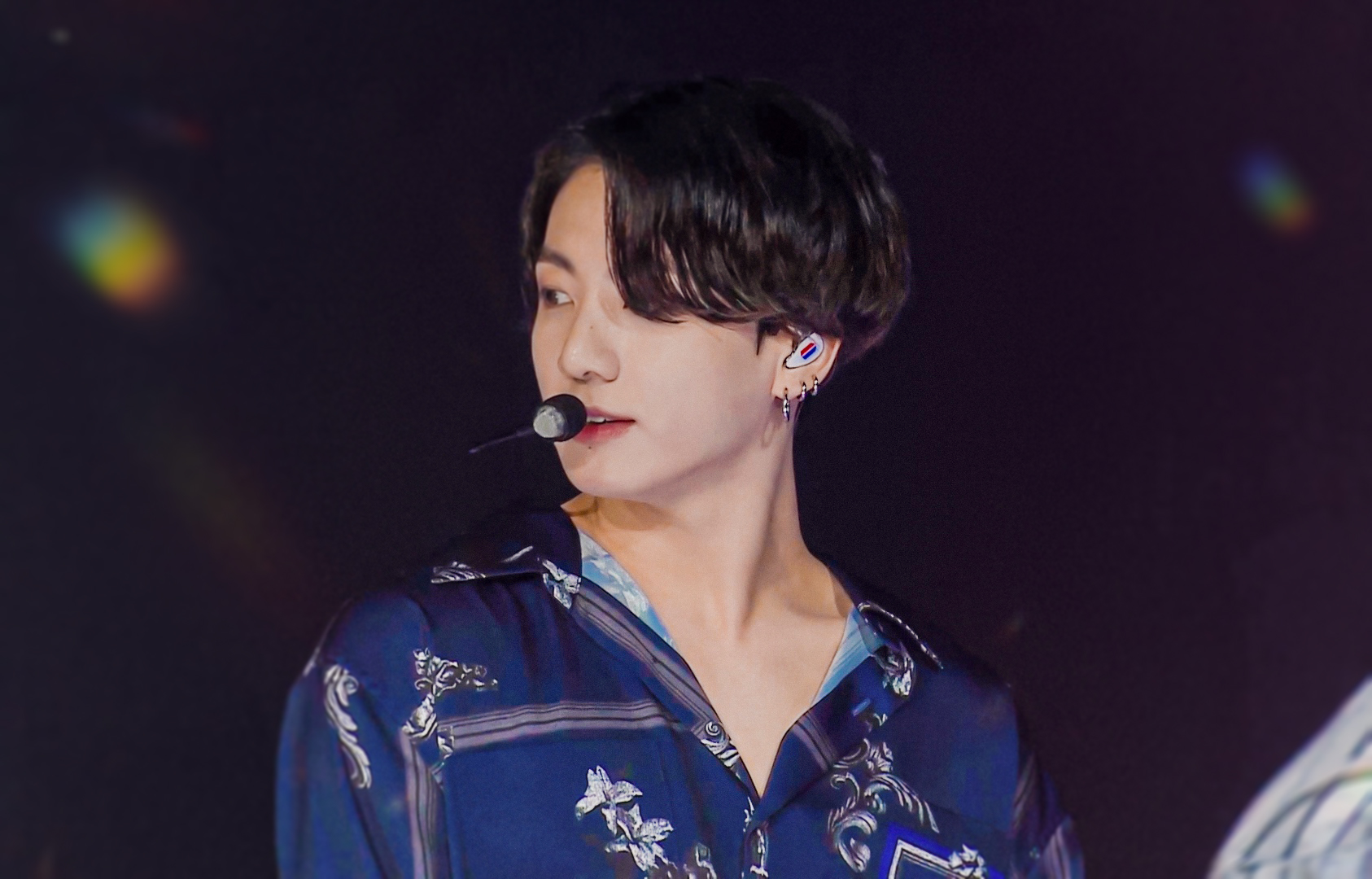 🗣🗣🗣🗣 방탄 팬만 들어와 선물 줄게 ㅇㅇ | 인스티즈