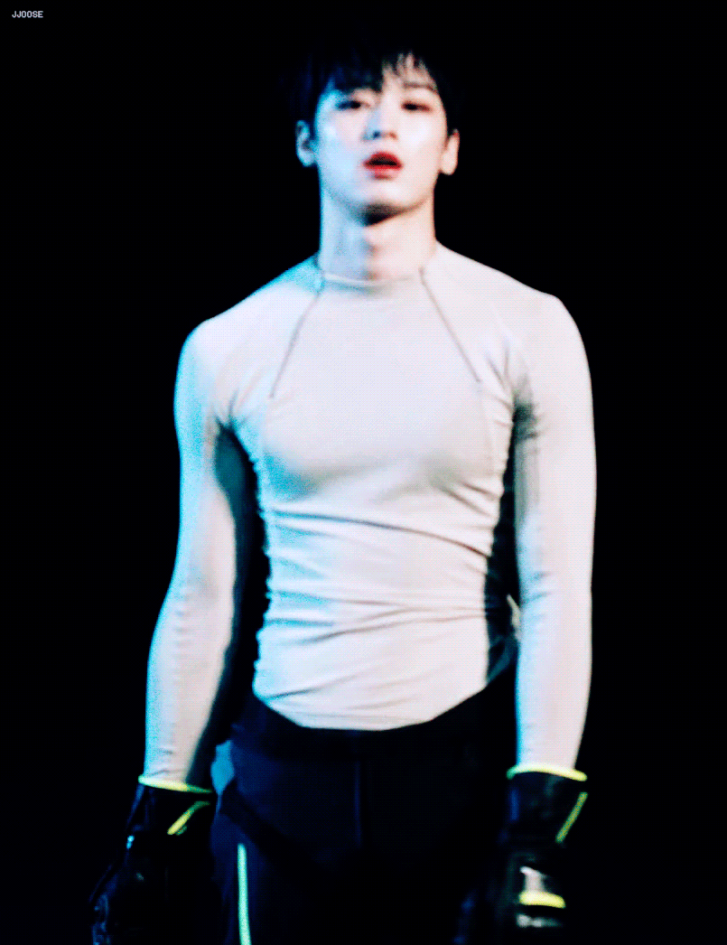 내가 보기엔 이 남돌 피지컬 상위 1프로라고 본다 | 인스티즈