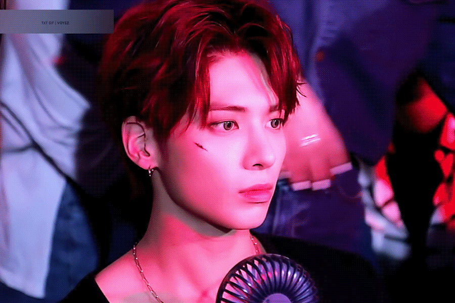 투바투 태현 진심 빨강머리 너무 잘어울림 레전드 머리 될 것 같아 | 인스티즈