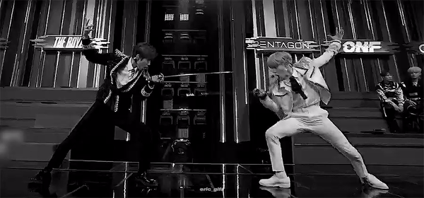 더보이즈 로투킹 무대별 레전드 장면들.gif | 인스티즈