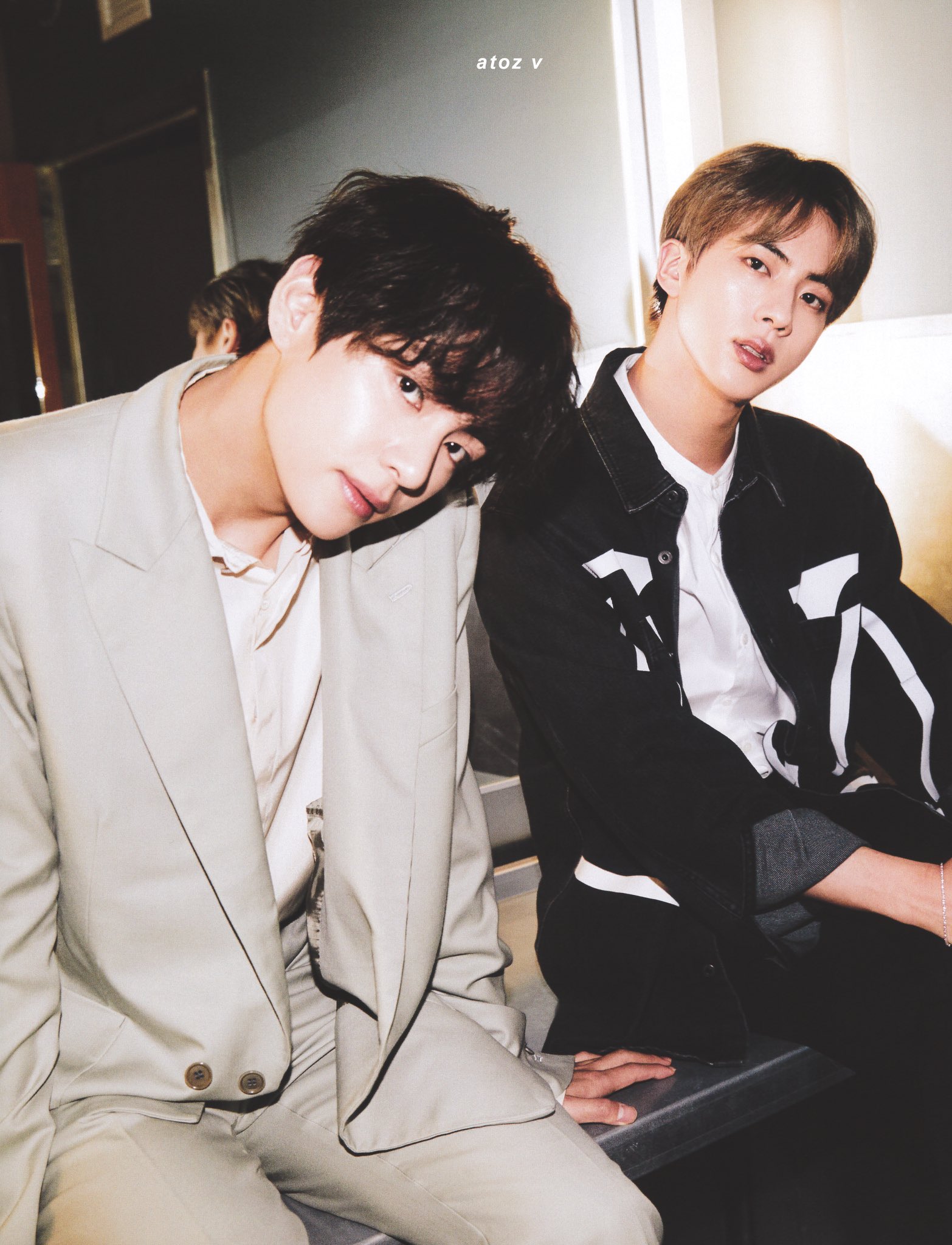 그래서 방탄 진 뷔 화보집 언제 나와????? | 인스티즈