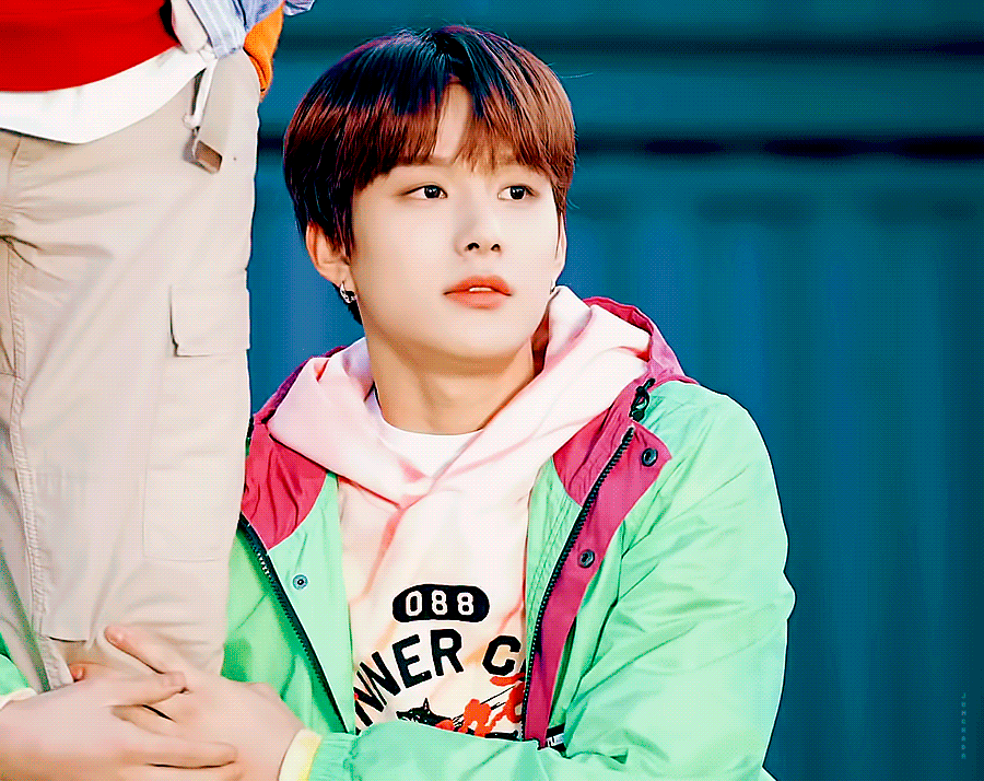 ㄱ 얘는 왼일까 른일까 | 인스티즈