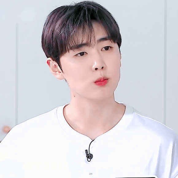 덩치 개큰데 귀여운 애 보고가라 | 인스티즈