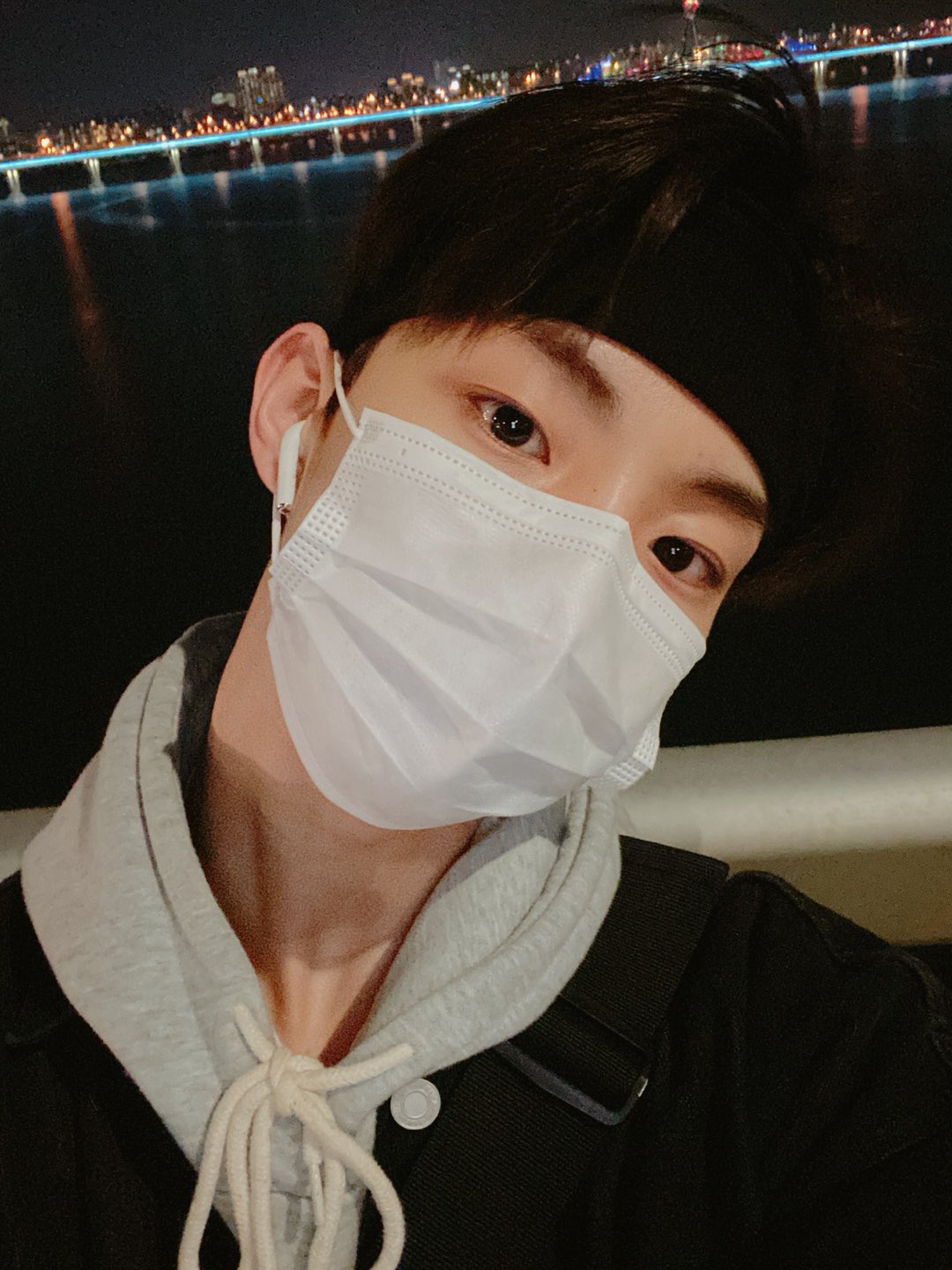 잘생긴 일반인이라고 생각할 수 있는 사진 골라주라 | 인스티즈