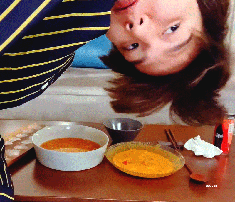 백현이는 진짜 강아지가 아닐까..? | 인스티즈