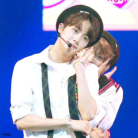 이재현 안그래도 귀엽고 예쁜애가 이렇게 대놓고 귀척 예쁜척하면 | 인스티즈