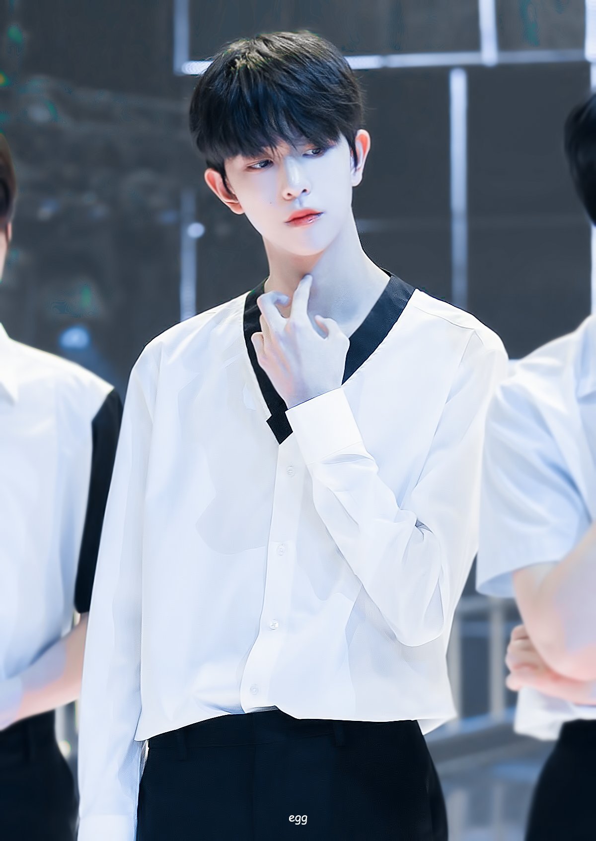 아이랜드 그라운드에 갇혀있는 이 두 비주얼을 잊지 말아주세요❗❗❗ | 인스티즈