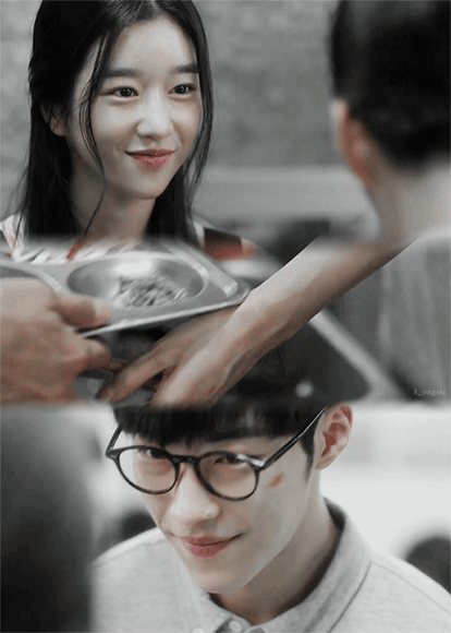 나 친구한테 이 짤 보내면서 로코 드라마라고 추천했다가 나중에 등짝 맞음 | 인스티즈