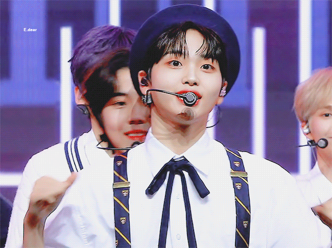 다들 여돌최애 남돌최애 움짤/사진 줄 수 있어?? 비슷한 상일지 너무 궁금해ㅋㅋㅋ | 인스티즈