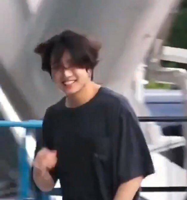 전정국 괴롭히면 동물학대 | 인스티즈