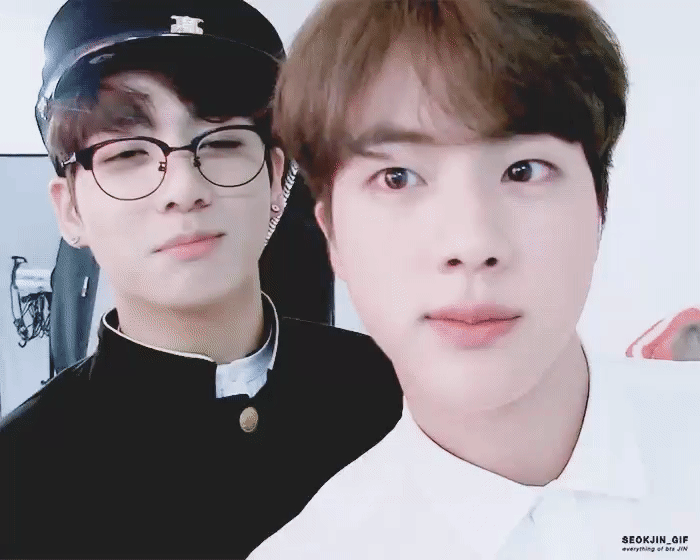 정국이랑 진 가끔 묘하게 닮아보일 때 있지 않아? | 인스티즈