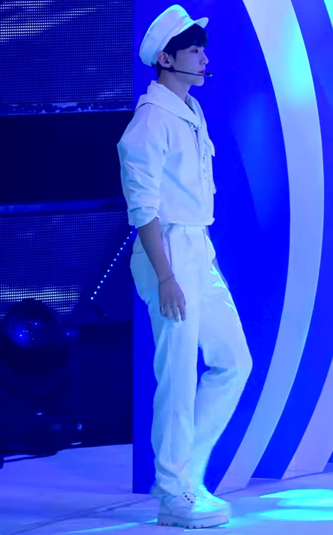 세븐틴 호시 진짜 비율 대박임.... | 인스티즈