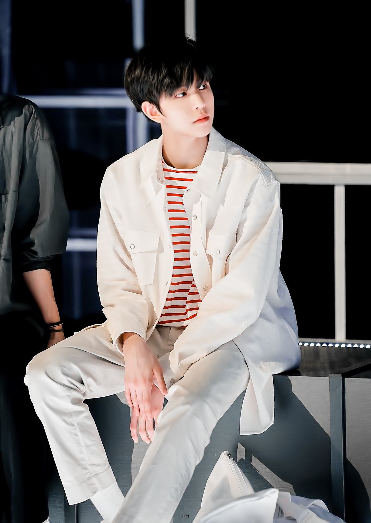 아이랜드 그라운드에 갇혀있는 이 두 비주얼을 잊지 말아주세요❗❗❗ | 인스티즈