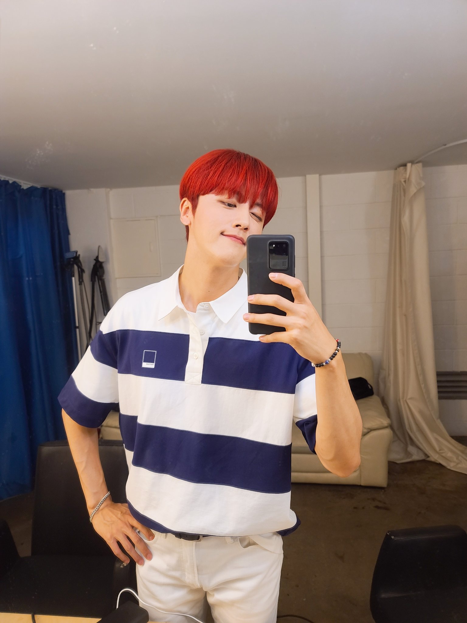 93년생 보다 어려보이는데 빠깍지 인지 아닌지 구분이 안 가네 | 인스티즈