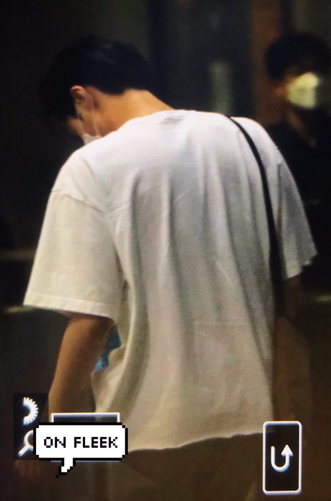 와 조승연 등짝봐라 | 인스티즈