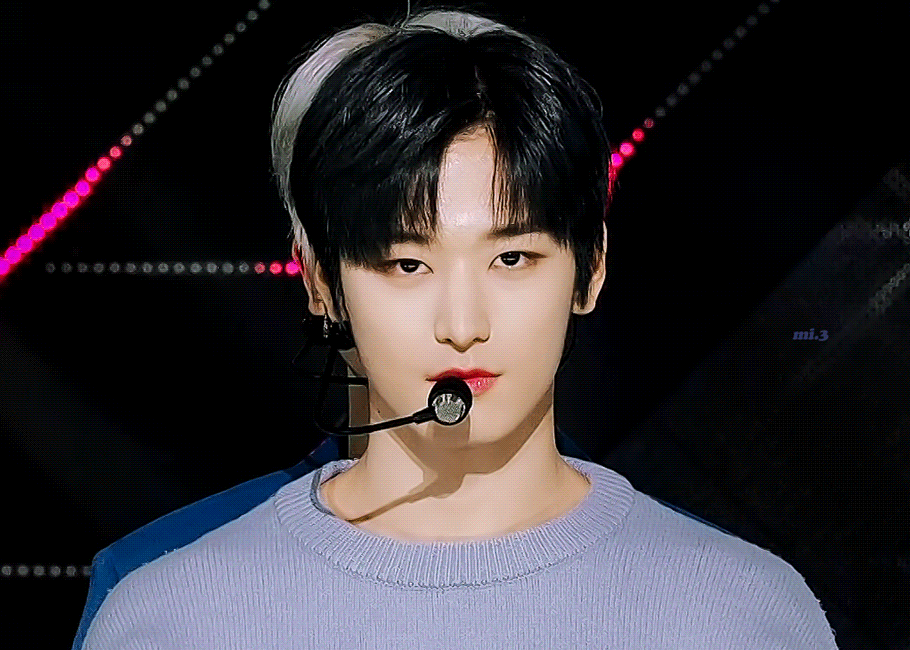 얜 진짜 연기 한 번 해야 한다.. 연기 안하기엔 아까운 페이스.. | 인스티즈