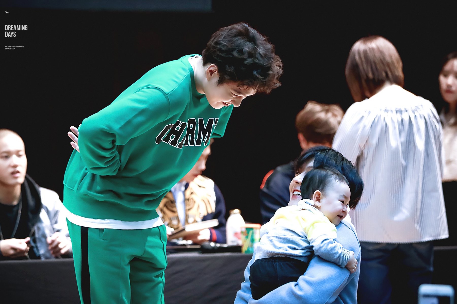 투이 너네 진짜 후딱오기야ㅠㅜㅠ눈깜빡하면 도착해 있기야ㅠㅠㅠㅠ | 인스티즈