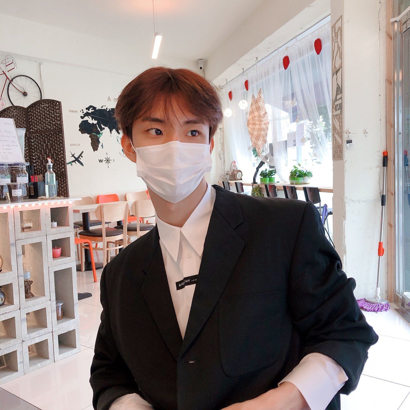 내가 더보이즈 내에서 제일 좋아하는 사복 스타일 두 명 | 인스티즈