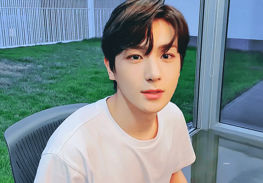 재현이도 은근 볼살 잘 붙는 스타일인가 | 인스티즈