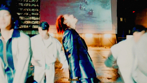 이게 같은 아이돌한테서 나올 수 있는 모습이라는게 믿기지 않아... | 인스티즈