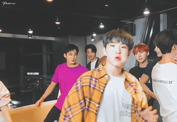 18살 호시와 25살 호시... 나만 나이 먹었지... | 인스티즈