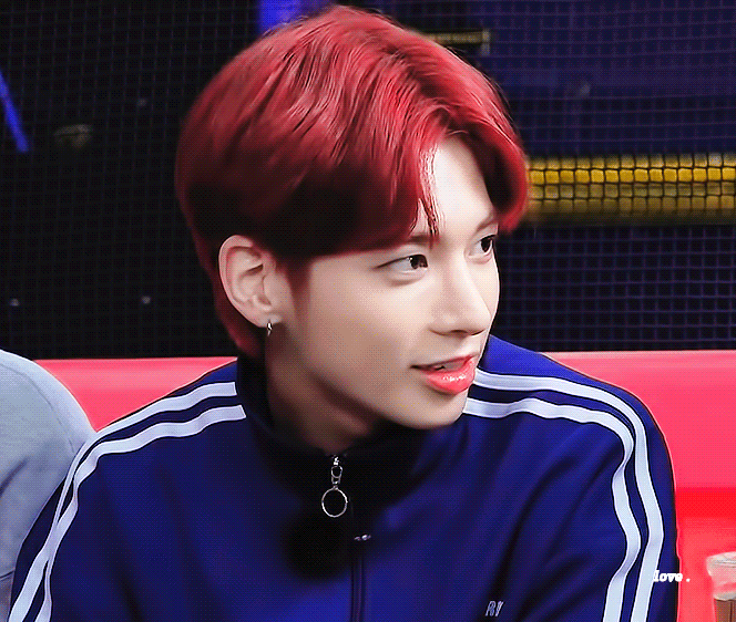 컴 고장나서 피방 갔다가 알바생에게 폴인럽 해버리는 범규가 보고 싶다 | 인스티즈