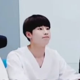 8월에 솔로 데뷔하는 걔 | 인스티즈