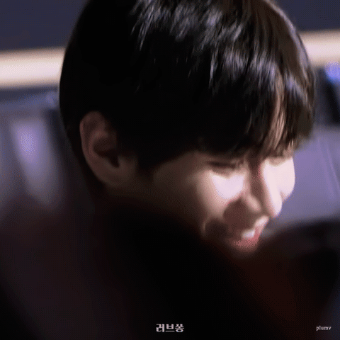 아 이거 진짜 미쳤다 왜 이렇게 설레게 웃어? ㄹㅇ | 인스티즈