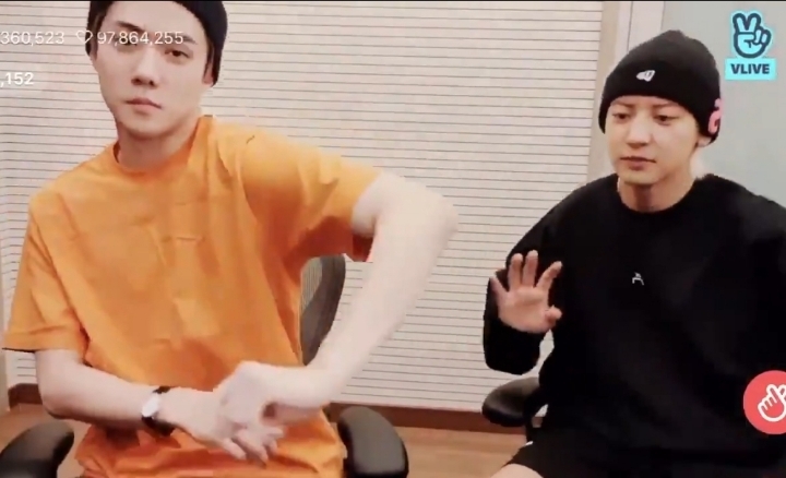 몇분뒤에 노래나오는데 세찬브이앱에서 노래커버만하니까ㅠ 카이는 얼마나 불안했겠어 | 인스티즈